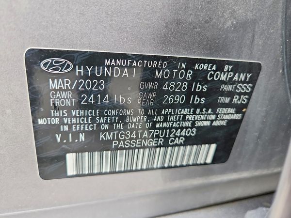 2023 GENESIS G70