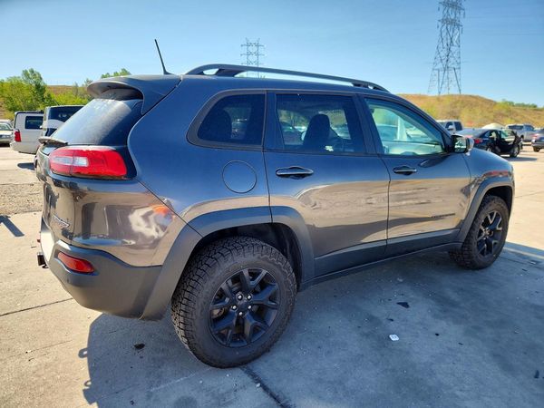 2018 JEEP CHEROKEE