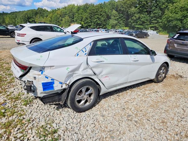 2021 HYUNDAI ELANTRA SE