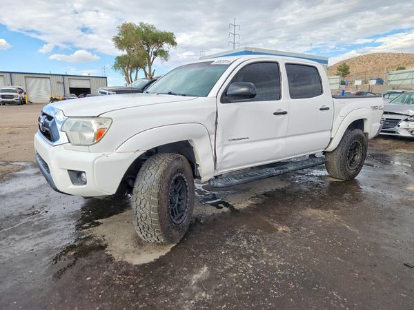 2015 TOYOTA TACOMA Delux Grade
