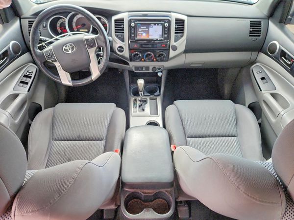 2015 TOYOTA TACOMA Delux Grade