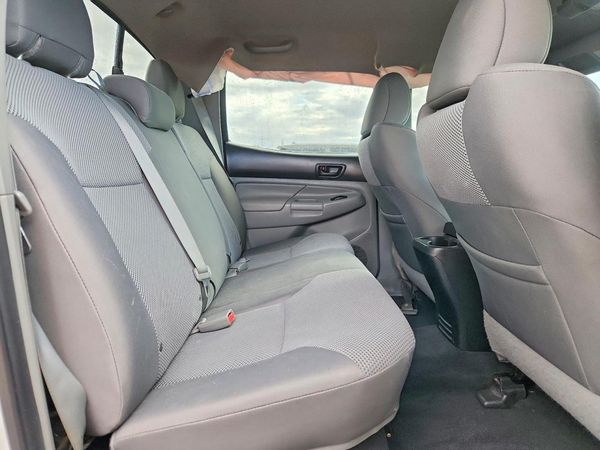 2015 TOYOTA TACOMA Delux Grade