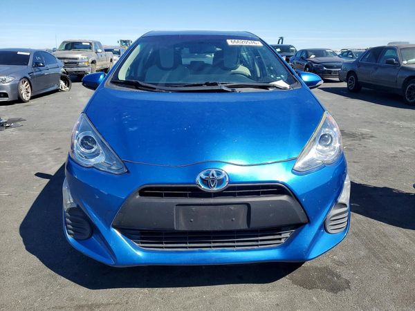 2016 TOYOTA PRIUS C ON