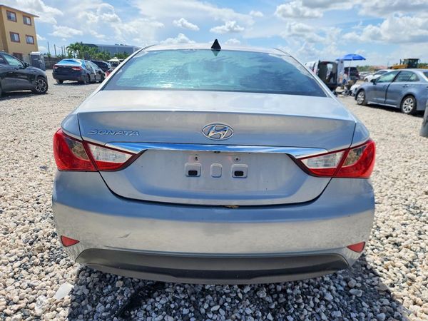 2014 HYUNDAI SONATA GLS/ GLS Popular