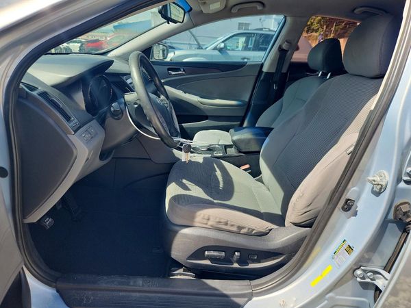 2014 HYUNDAI SONATA GLS/ GLS Popular