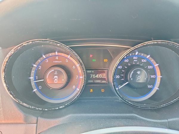 2014 HYUNDAI SONATA GLS/ GLS Popular