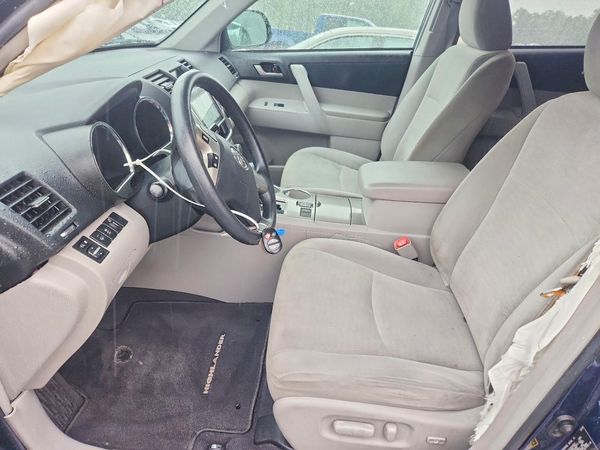 2013 TOYOTA HIGHLANDER Base/Hybrid