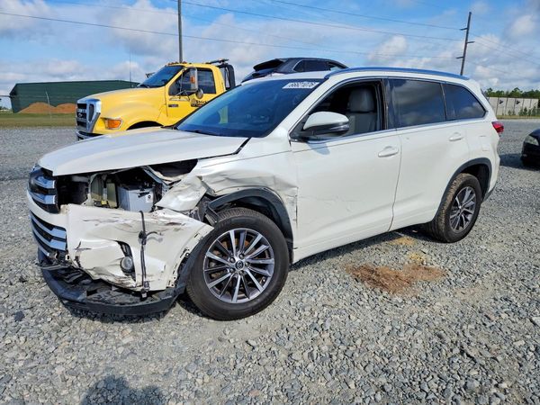 2018 TOYOTA HIGHLANDER