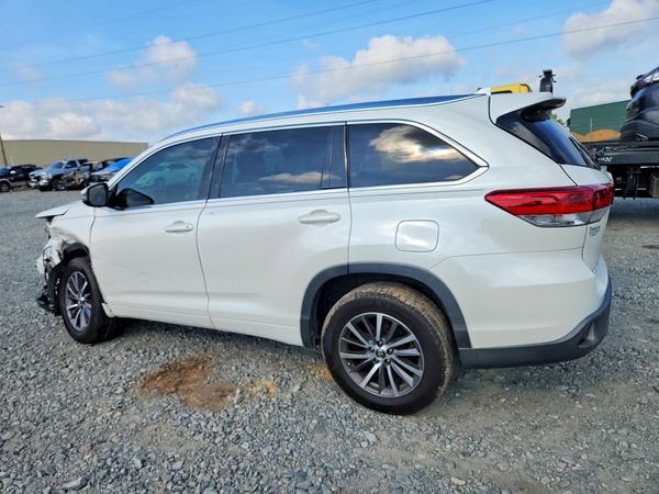 2018 TOYOTA HIGHLANDER