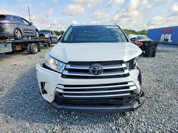 2018 TOYOTA HIGHLANDER