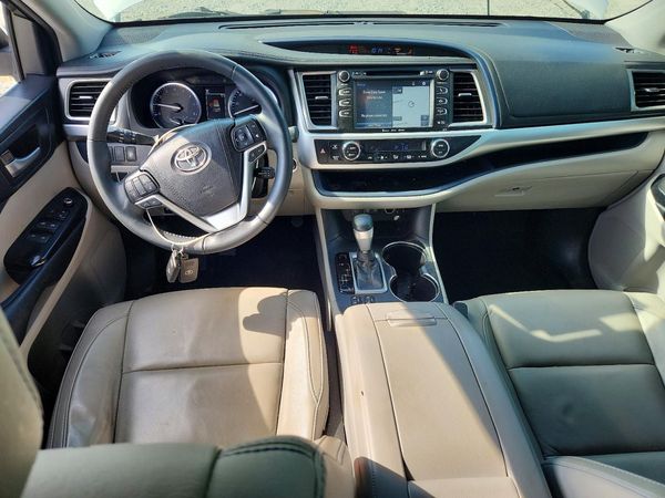 2018 TOYOTA HIGHLANDER