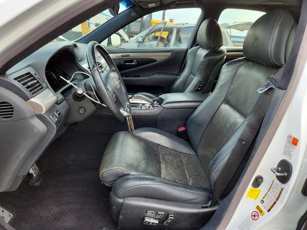 2016 LEXUS LS 460