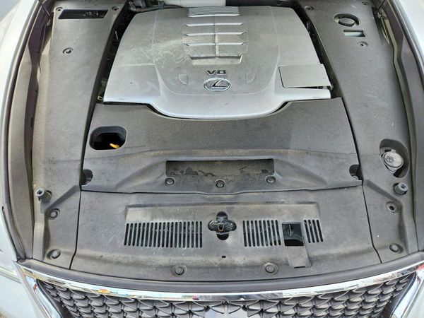 2016 LEXUS LS 460