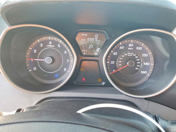2013 HYUNDAI ELANTRA