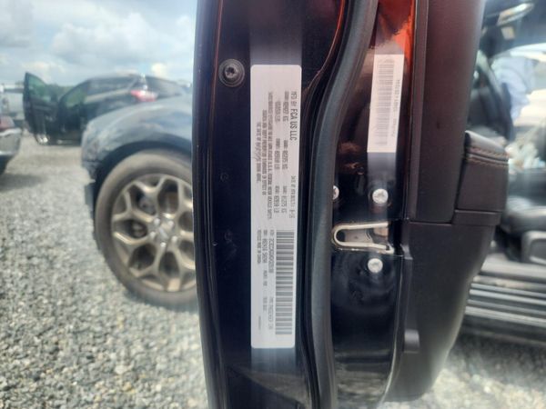 2016 CHRYSLER 300 300S