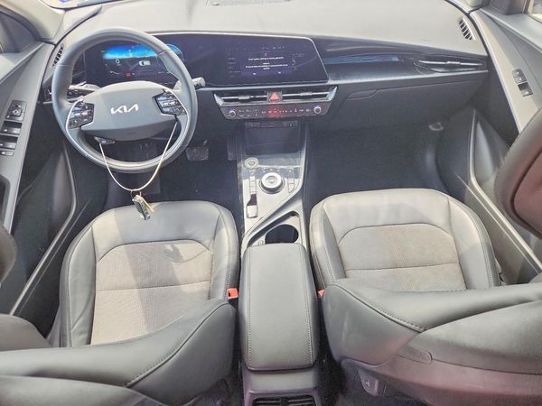 2024 KIA NIRO Wind
