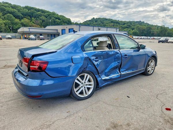 2017 VOLKSWAGEN JETTA SEL, SEL Premium — PSRA