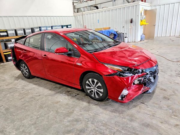 2022 TOYOTA PRIUS