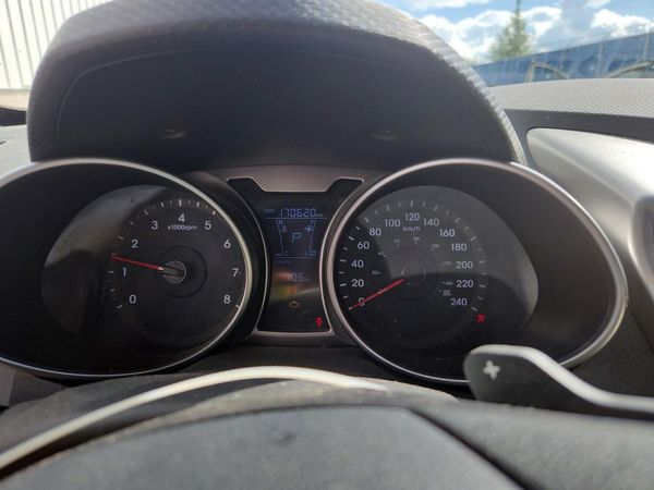 2015 HYUNDAI VELOSTER