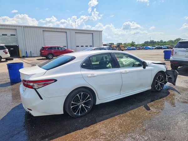 2018 TOYOTA CAMRY LE/SE/XLE/XSE