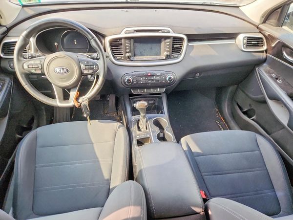 2018 KIA SORENTO L, LX