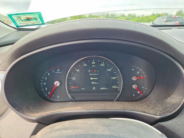 2018 KIA SORENTO L, LX