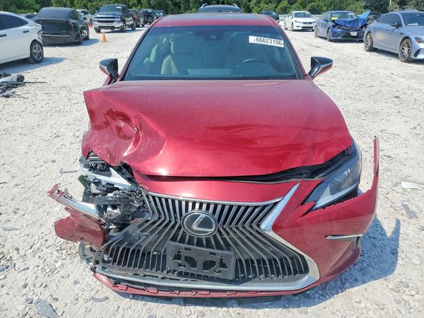 2019 LEXUS ES
