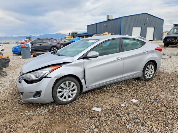 2012 HYUNDAI ELANTRA