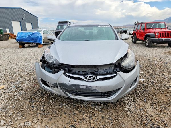 2012 HYUNDAI ELANTRA