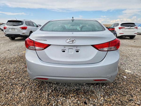 2012 HYUNDAI ELANTRA