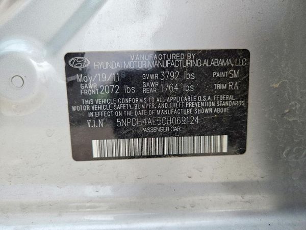2012 HYUNDAI ELANTRA