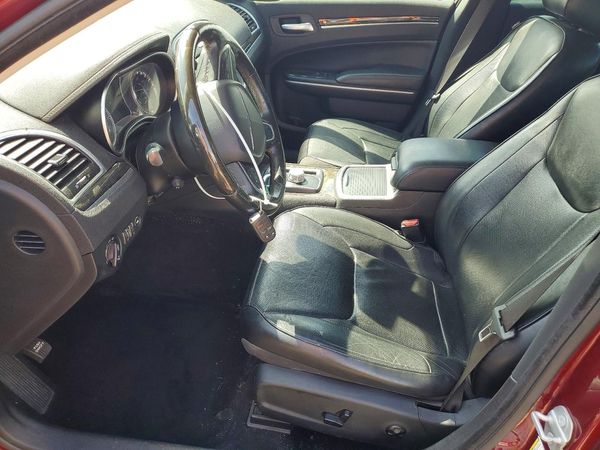 2019 CHRYSLER 300