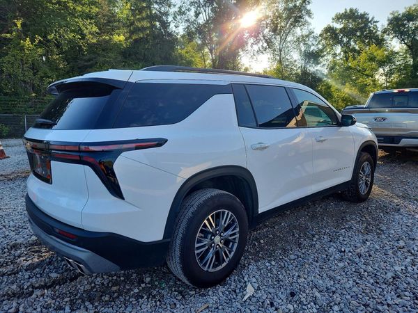 2025 CHEVROLET TRAVERSE LT
