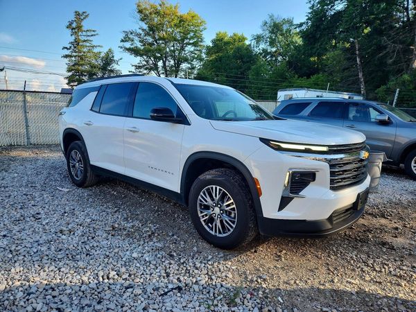 2025 CHEVROLET TRAVERSE LT