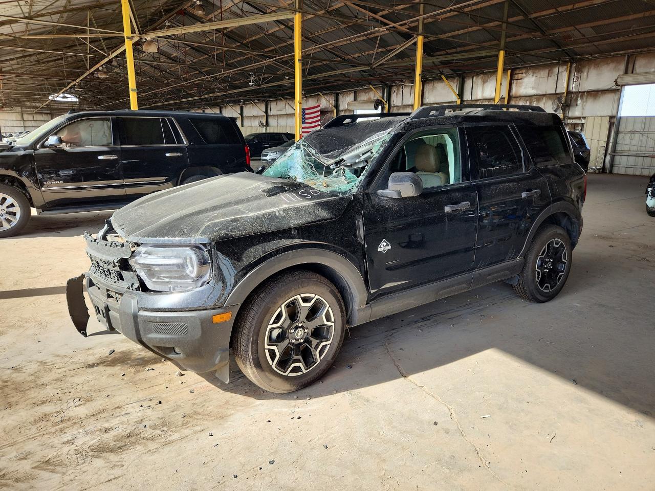 2026 FORD BRONCO Outer Banks — Front 3/4