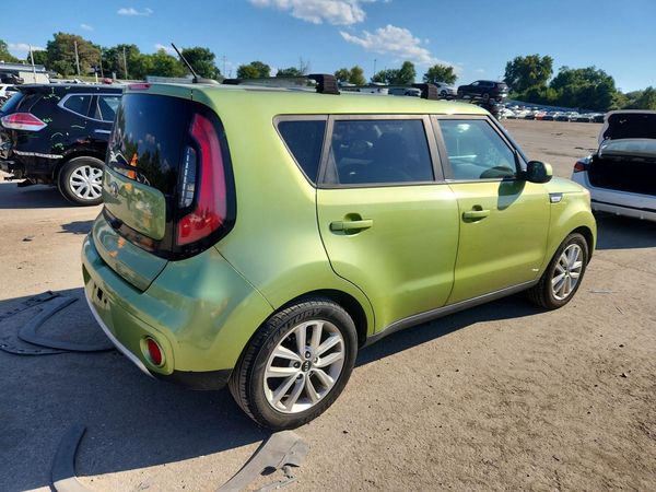 2017 KIA SOUL