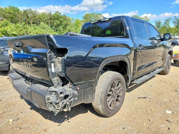 2024 TOYOTA TUNDRA SR5