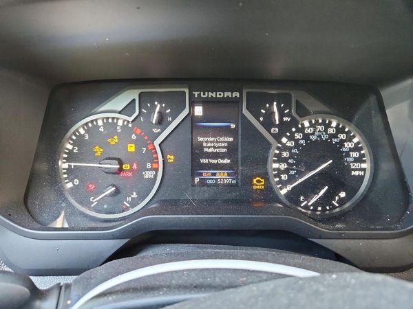 2024 TOYOTA TUNDRA SR5