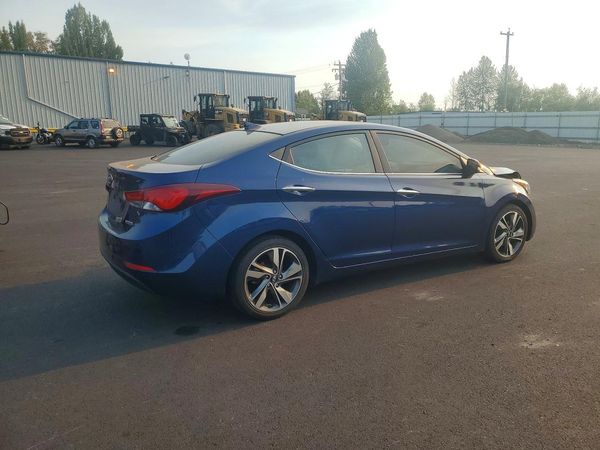2015 HYUNDAI ELANTRA GLS(Middle)