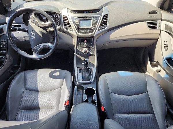 2015 HYUNDAI ELANTRA GLS(Middle)