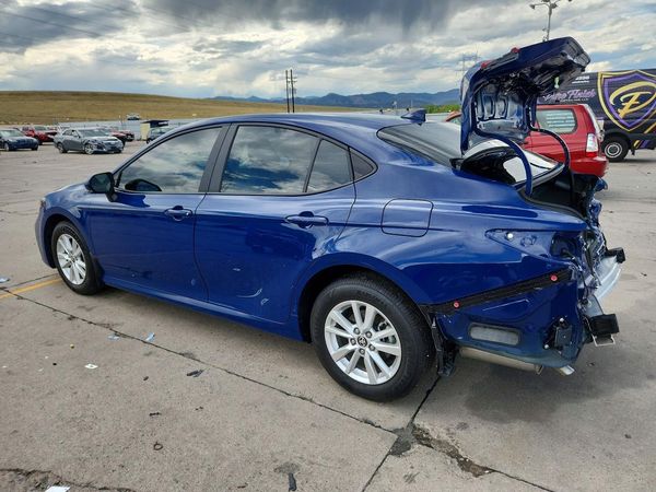 2025 TOYOTA CAMRY