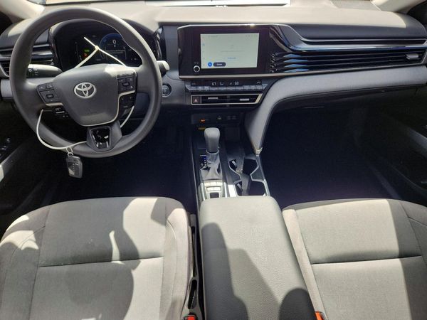 2025 TOYOTA CAMRY
