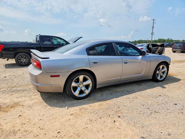 2013 DODGE CHARGER