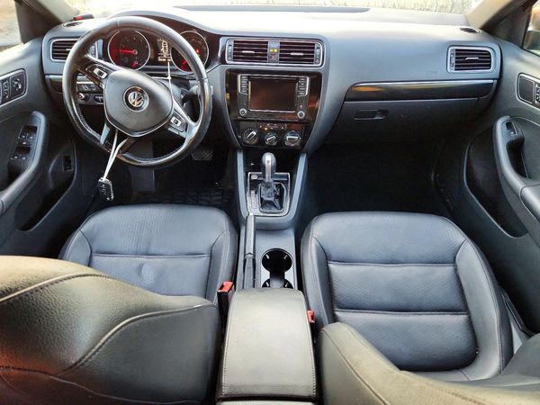2018 VOLKSWAGEN JETTA Sport