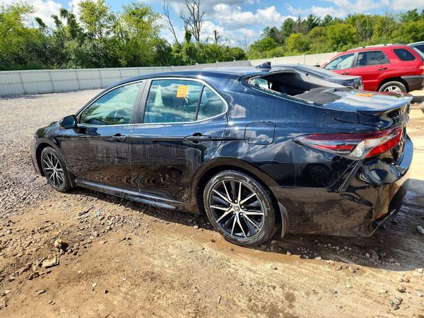2022 TOYOTA CAMRY
