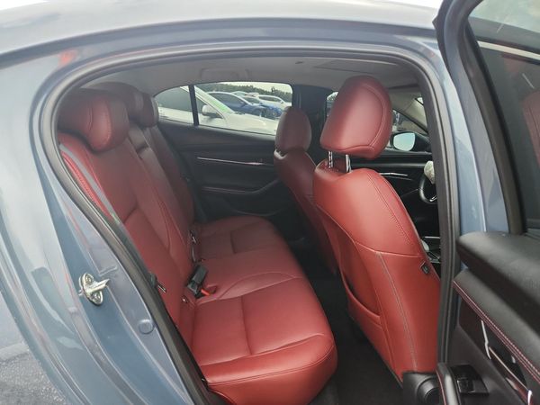 2025 MAZDA 3