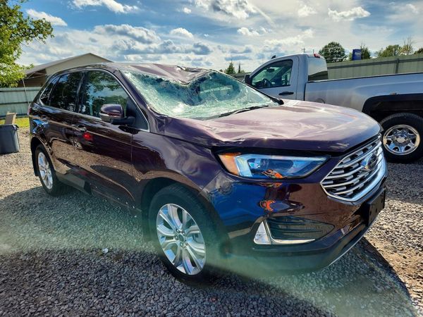 2022 FORD EDGE Titanium
