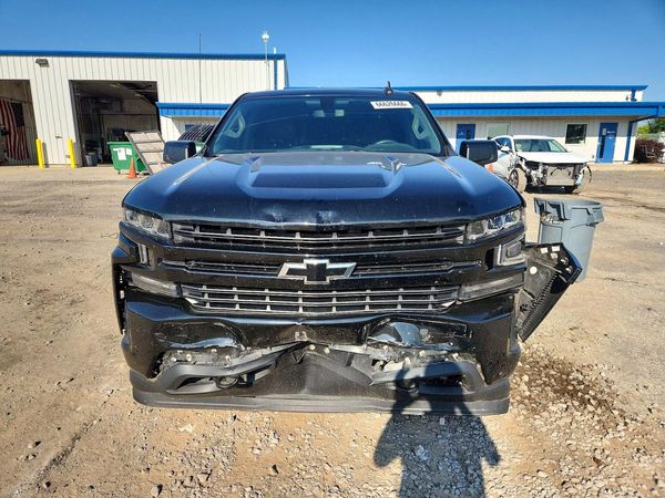 2019 CHEVROLET SILVERADO RST