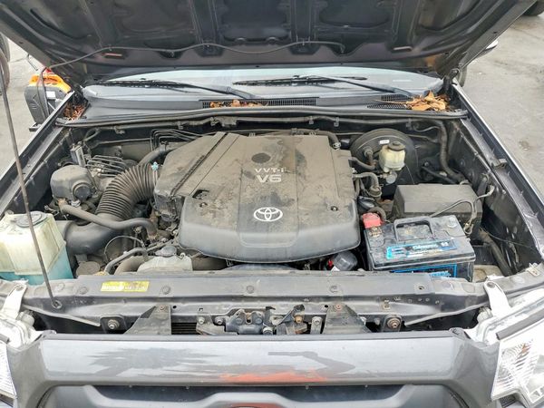 2014 TOYOTA TACOMA Delux Grade