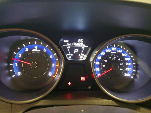2013 HYUNDAI ELANTRA